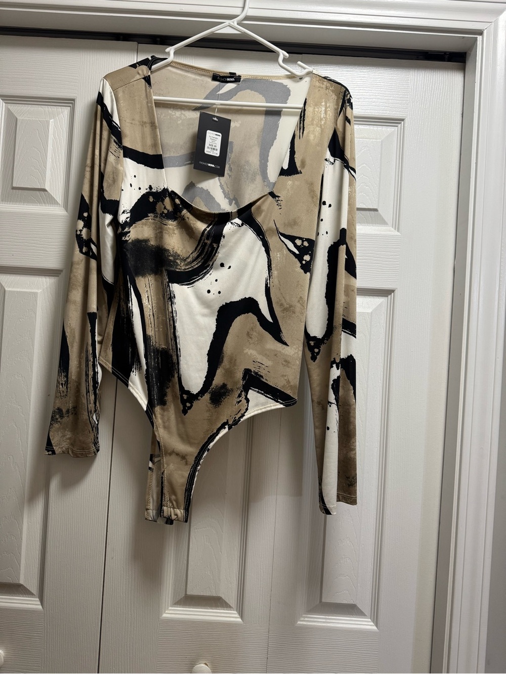 Fashion Nova Abstract Beige, Black & White Long Sleeve Bodysuit